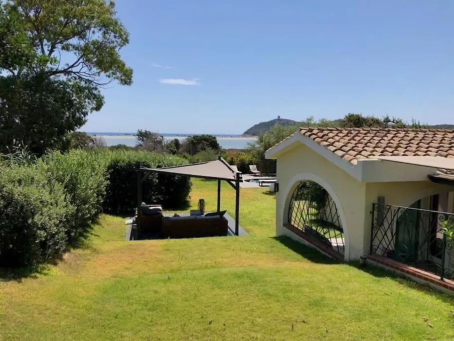 Semesterbostad Villa Con Piscina Sulla Spiaggia Di Porto Giunco. Notteri Italien