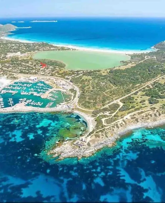 Villa Con Piscina Sulla Spiaggia Di Porto Giunco. Notteri Semesterbostad
